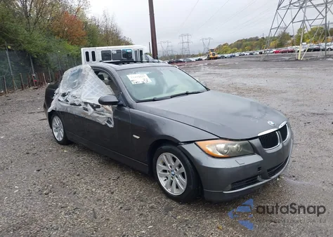 2007 BMW 328Xi из США, поврежденный, VIN WBAVC93557KX61918